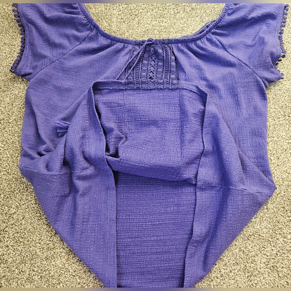 Ricki's Purple Cap Sleeve Top with crochet accent Small - Picture 10 of 10